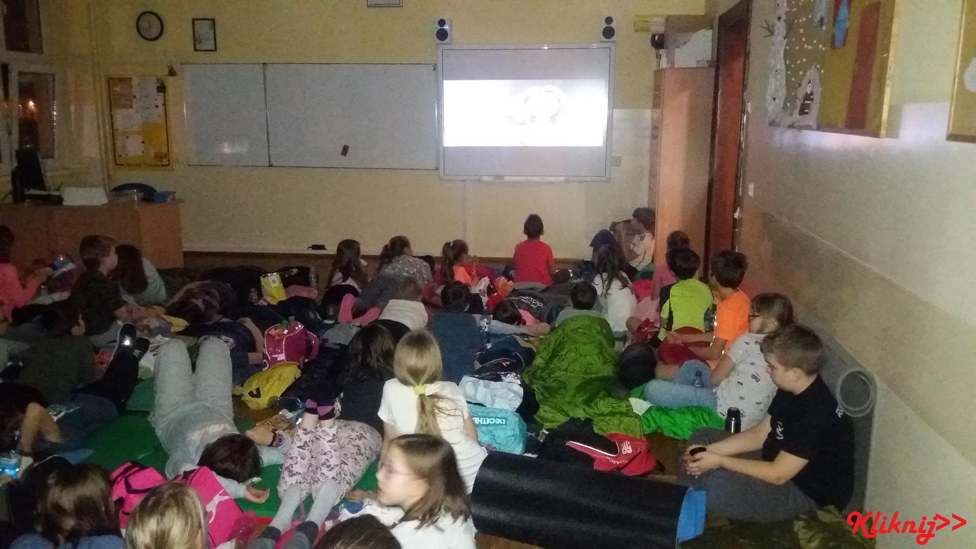 noc w szkole!